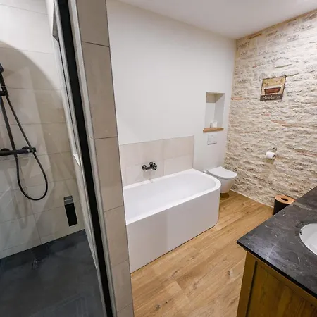 Guest house Qualisterra - Oenotourisme Conscient Bar-sur-Aube